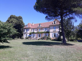 Château Le Tour - Chambres d'Hôtes